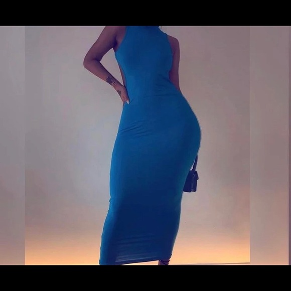 “A PROBLEM” BODYCON MAXI DRESS (BLACK) - Picture 7 of 9